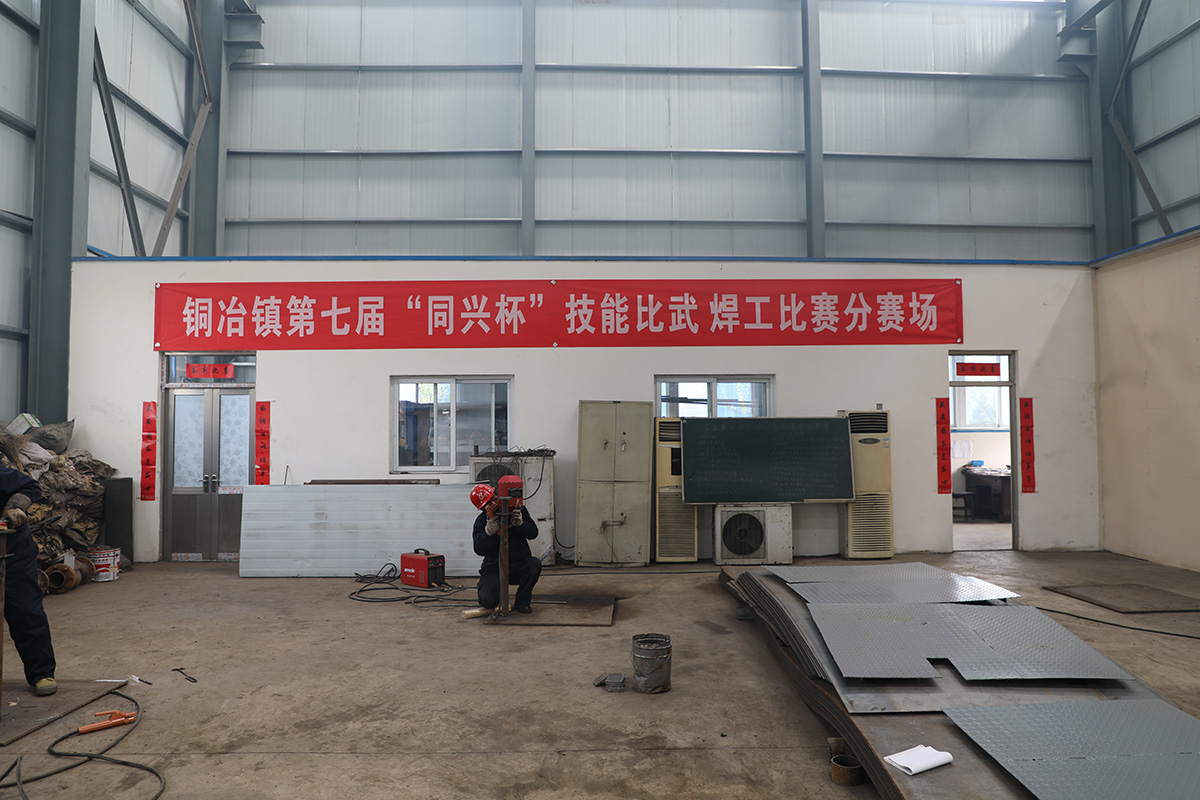 ͭұ����߽조ͬ�˱����������溸��������