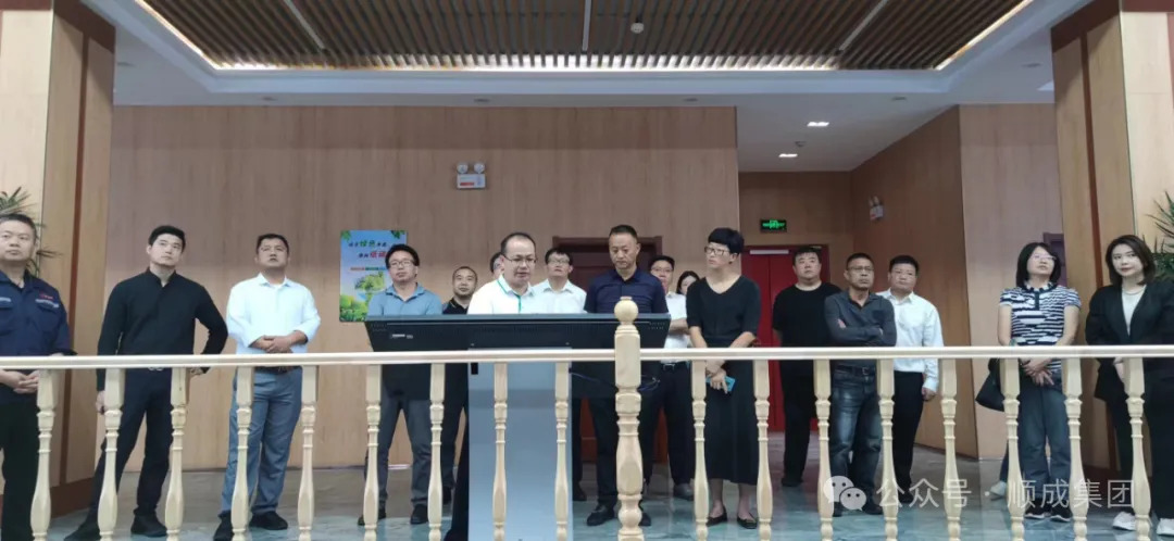 云南省曲靖市政府副市长吴静一行到凯时AG集团旅行考察